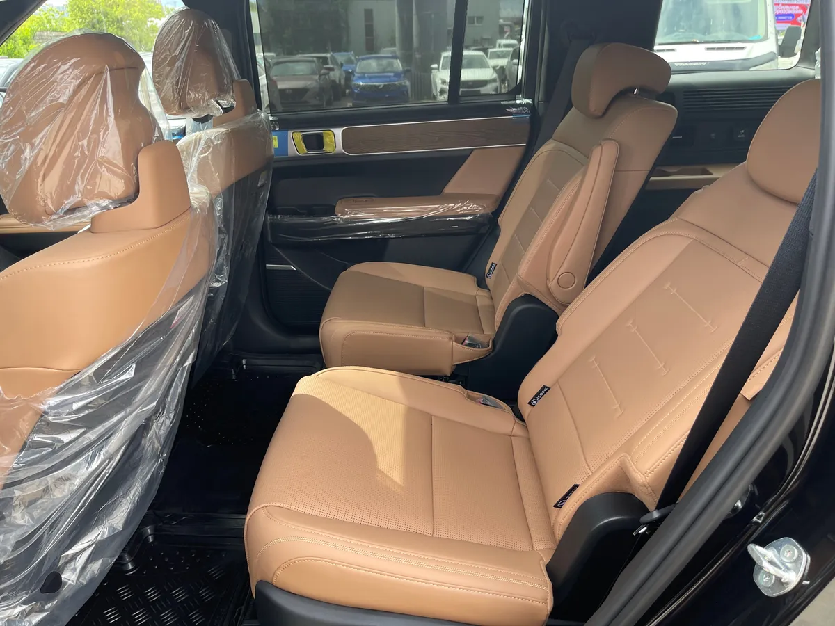 Hyundai Santa Fe 2.0 AT 4WD (247 л.с.)