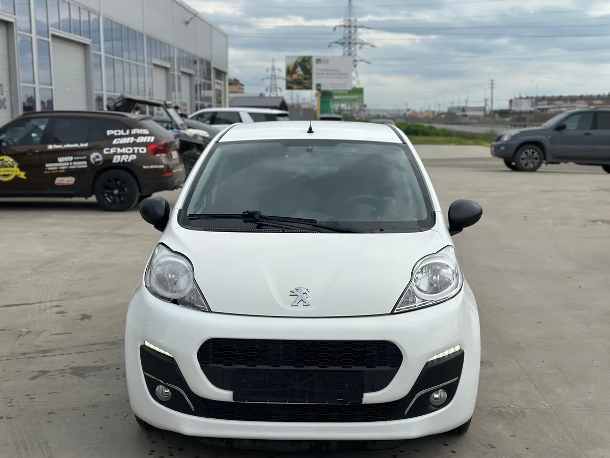 Peugeot 107 1.0 2-tronic (68 л.с.)