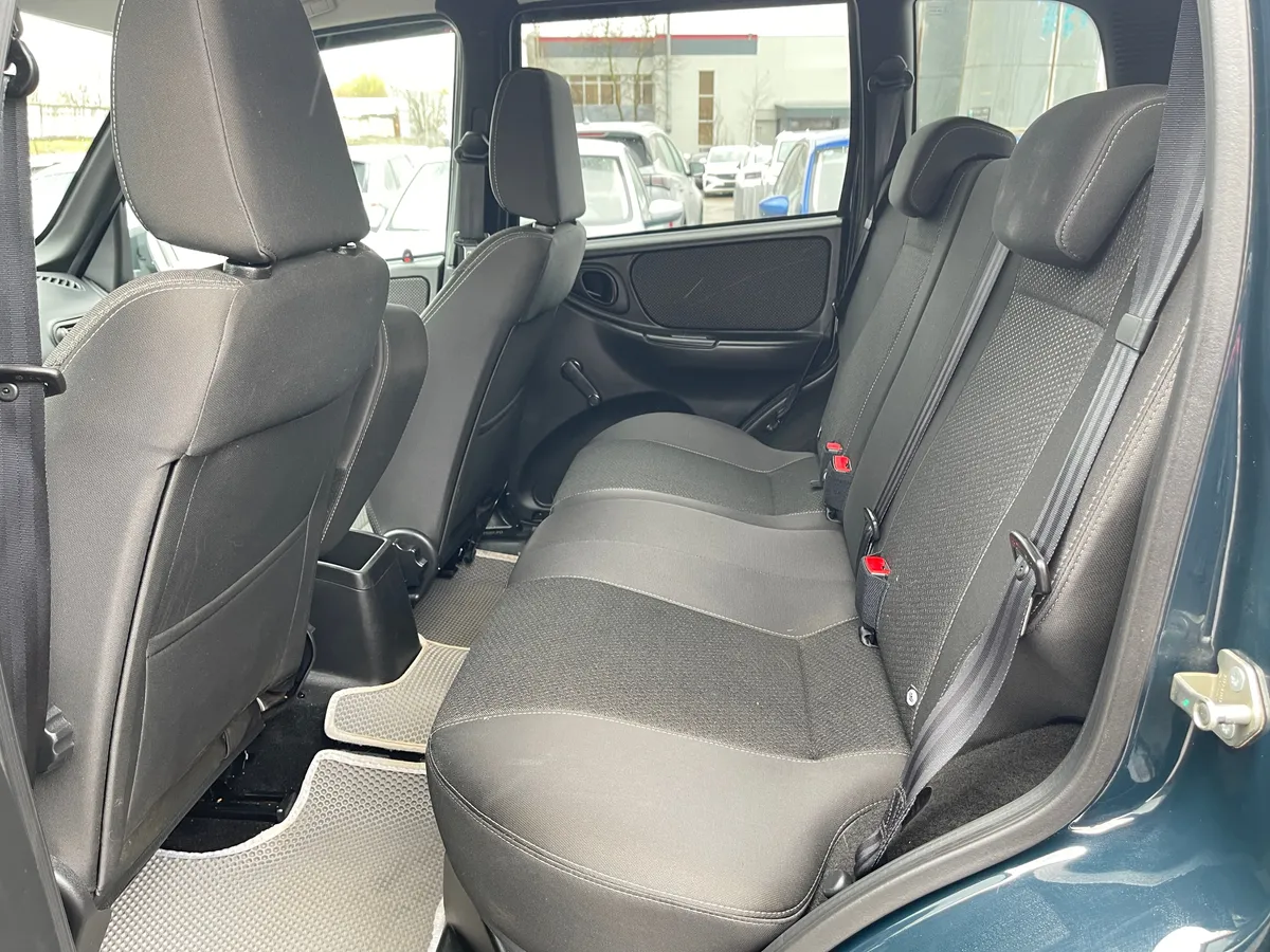 ВАЗ (Lada) Niva Travel 1.7 MT AWD (83 л.с.)