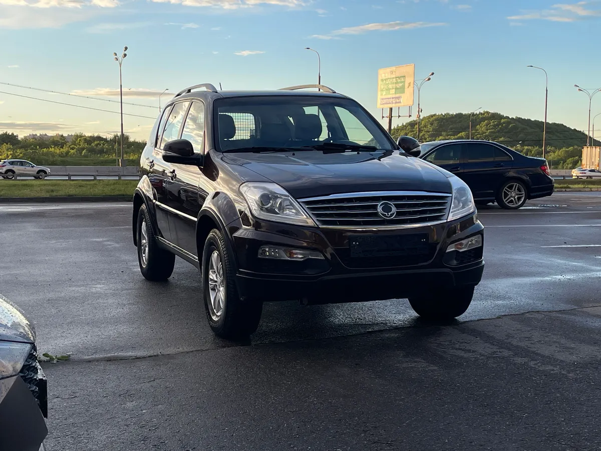 картинка SsangYong Rexton 2.0 MT 4WD (155 л.с.) от galaxy-auto