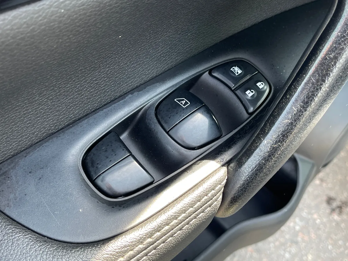 Nissan Qashqai 2.0 CVT (144 л.с.)