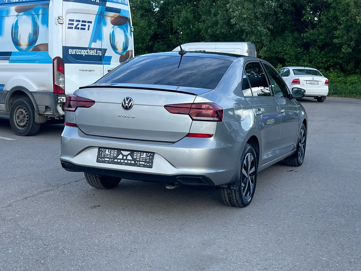 Volkswagen Polo 1.6 MT (110 л.с.)