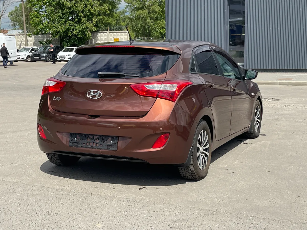 Hyundai i30 1.6 AT (130 л.с.)