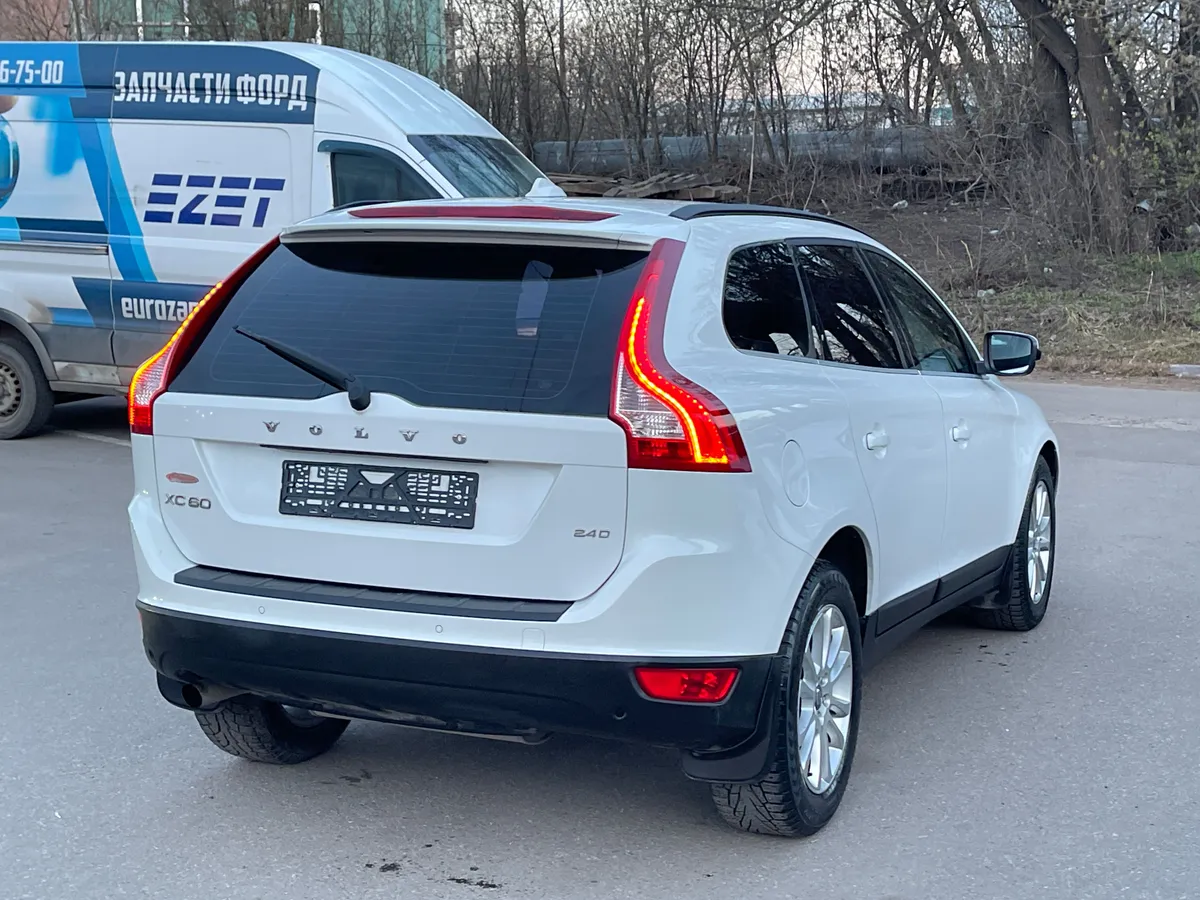 Volvo XC60 2.4 D AT (175 л.с.)
