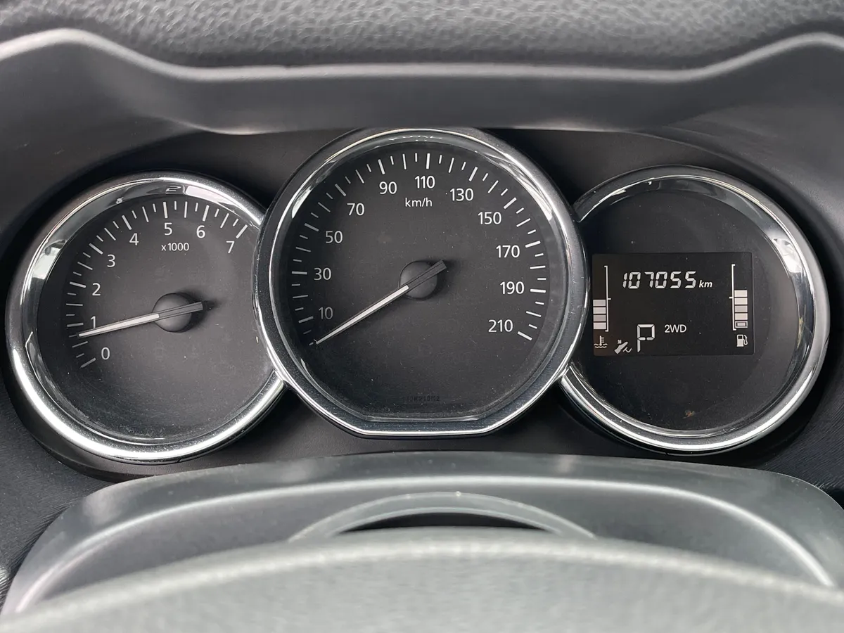 Nissan Terrano 2.0 AT 4WD (143 л.с.)