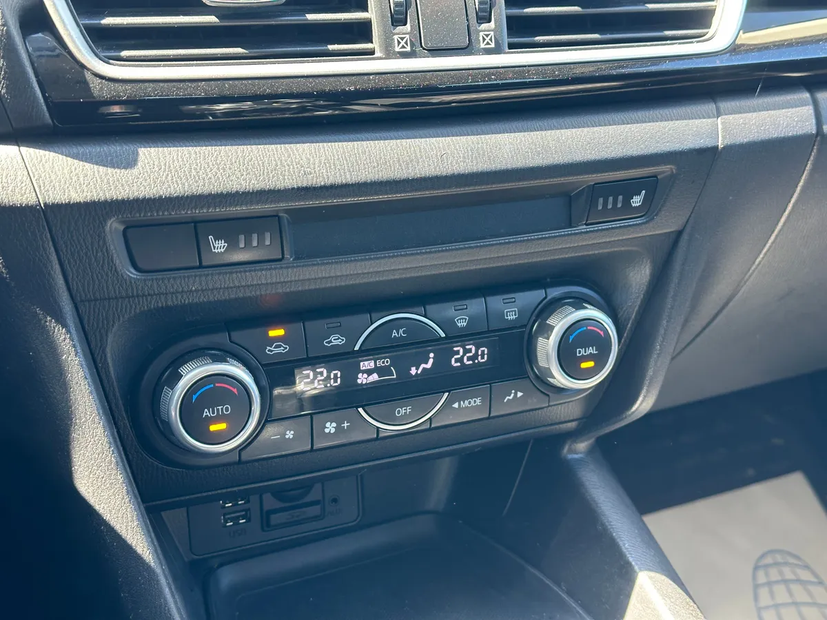 Mazda 3 1.6 AT (104 л.с.)
