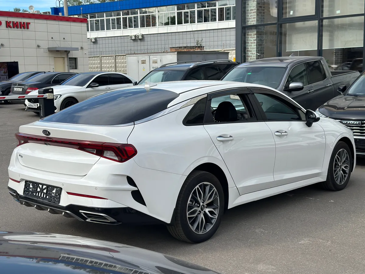Kia K5 2.5 AT (194 л.с.)