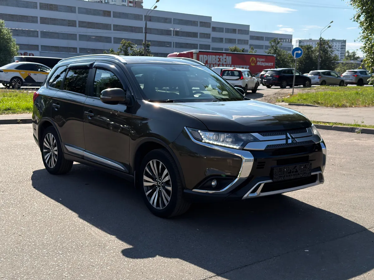 картинка Mitsubishi Outlander 2.0 CVT (146 л.с.) от galaxy-auto