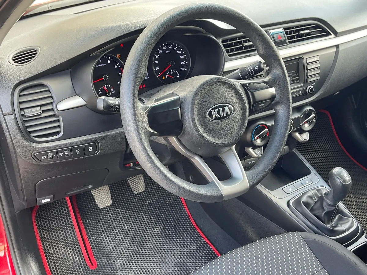 Kia Rio 1.4 MT (100 л.с.)