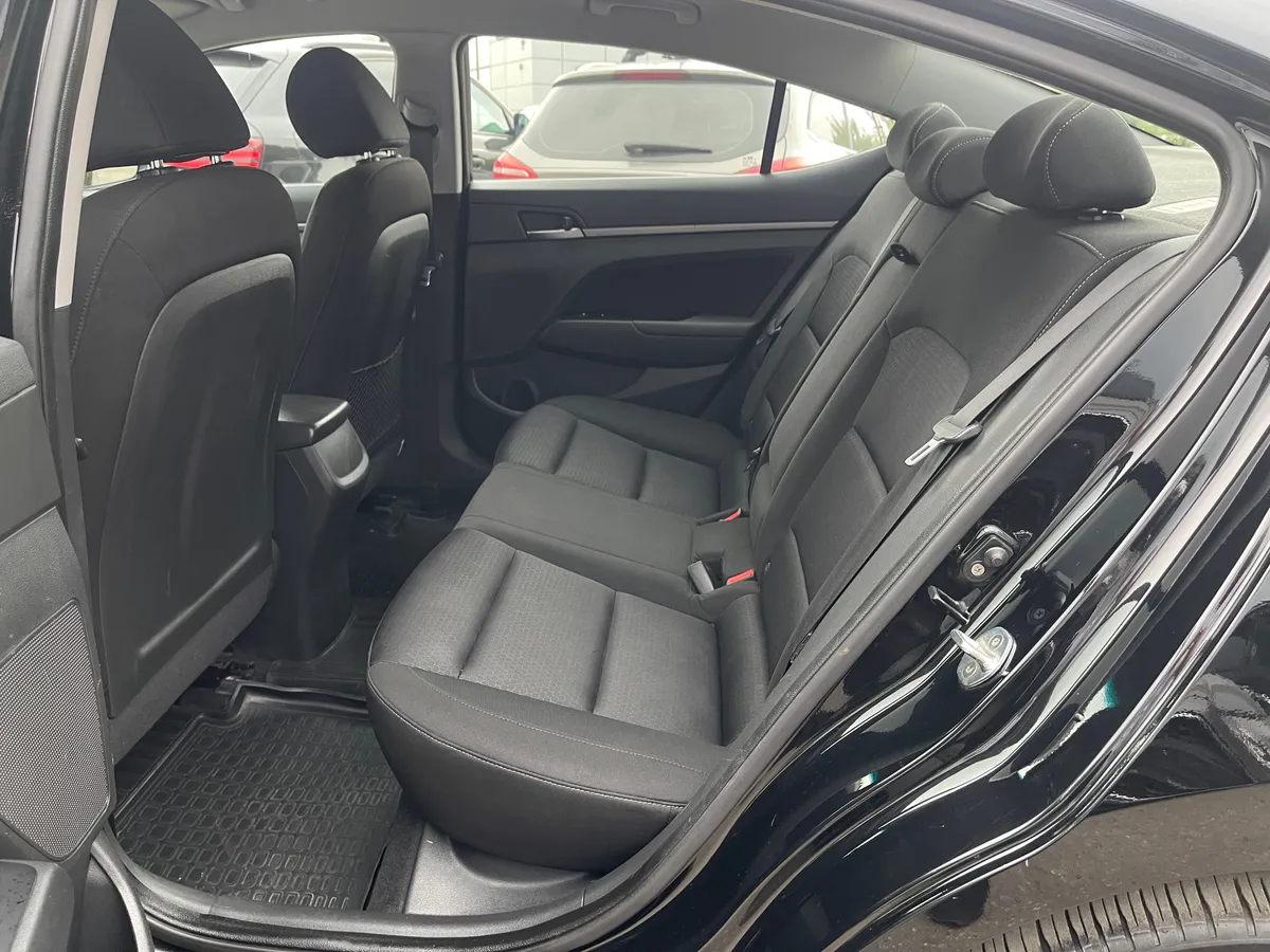 Hyundai Elantra 1.6 AT (128 л.с.), 2017 — фото 13