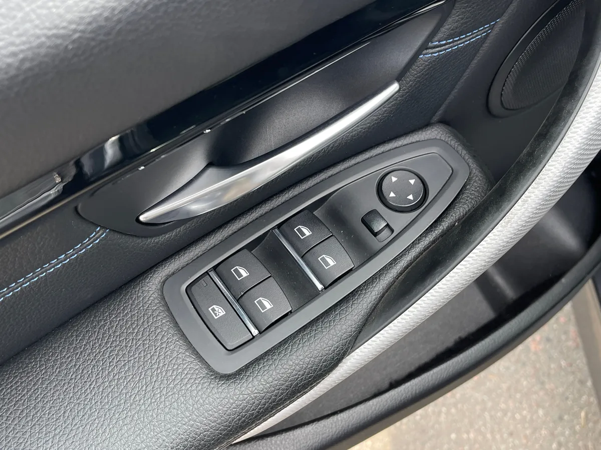 BMW 3 серии 2.0 AT 4WD (190 л.с.)