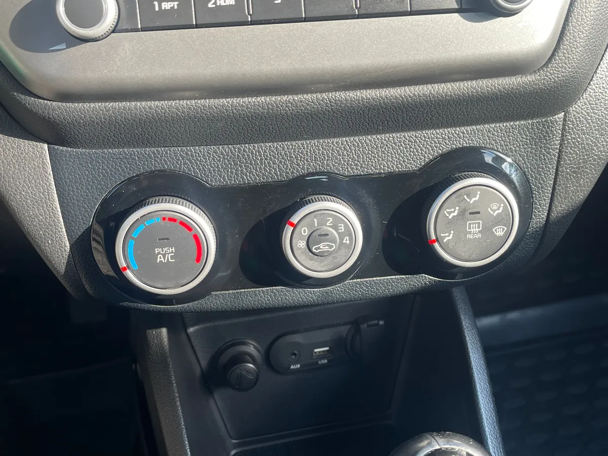 Kia Rio 1.6 AT (123 л.с.), 2016 — фото 10