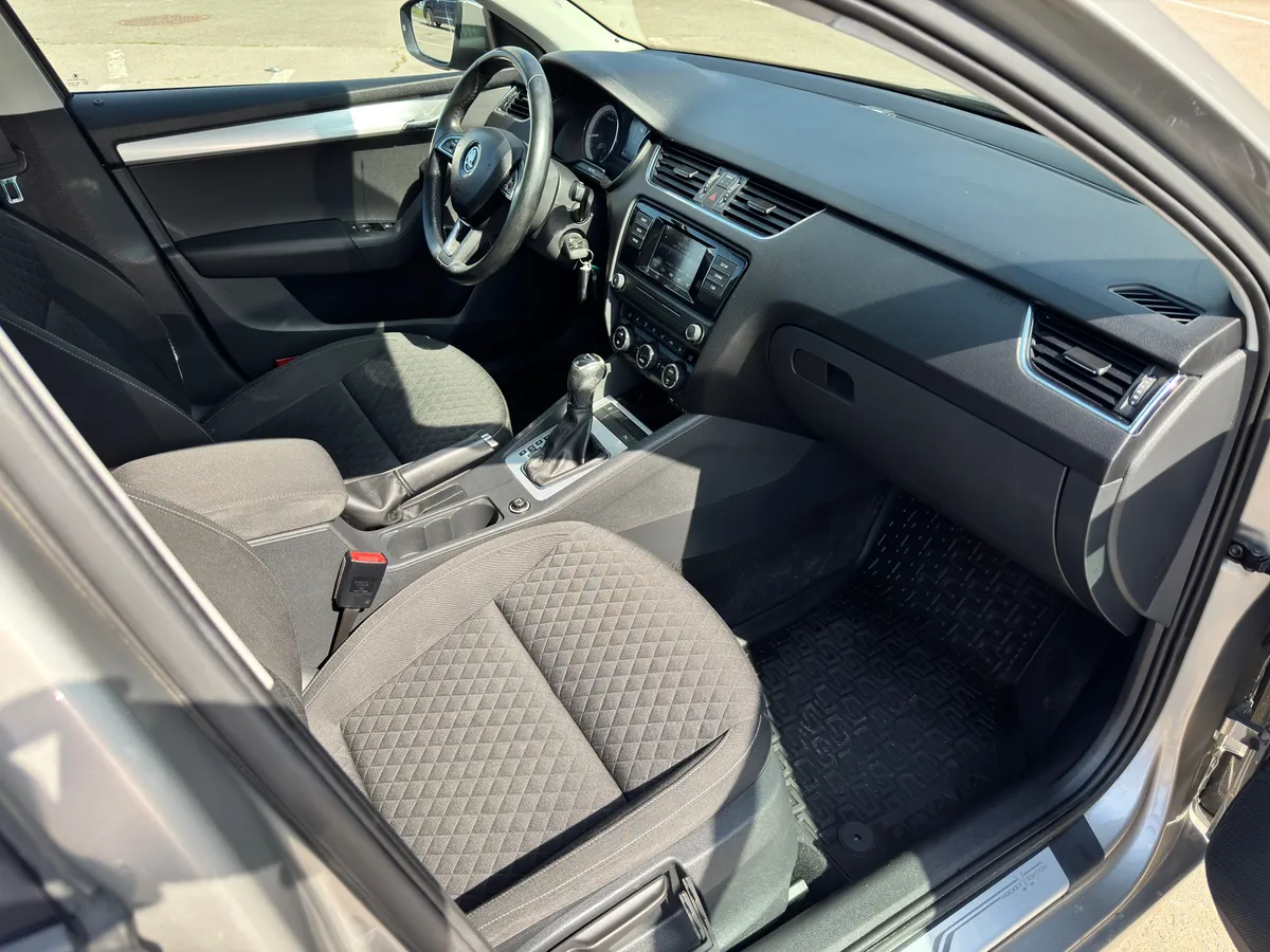 Skoda Octavia 1.6 AT (110 л.с.)