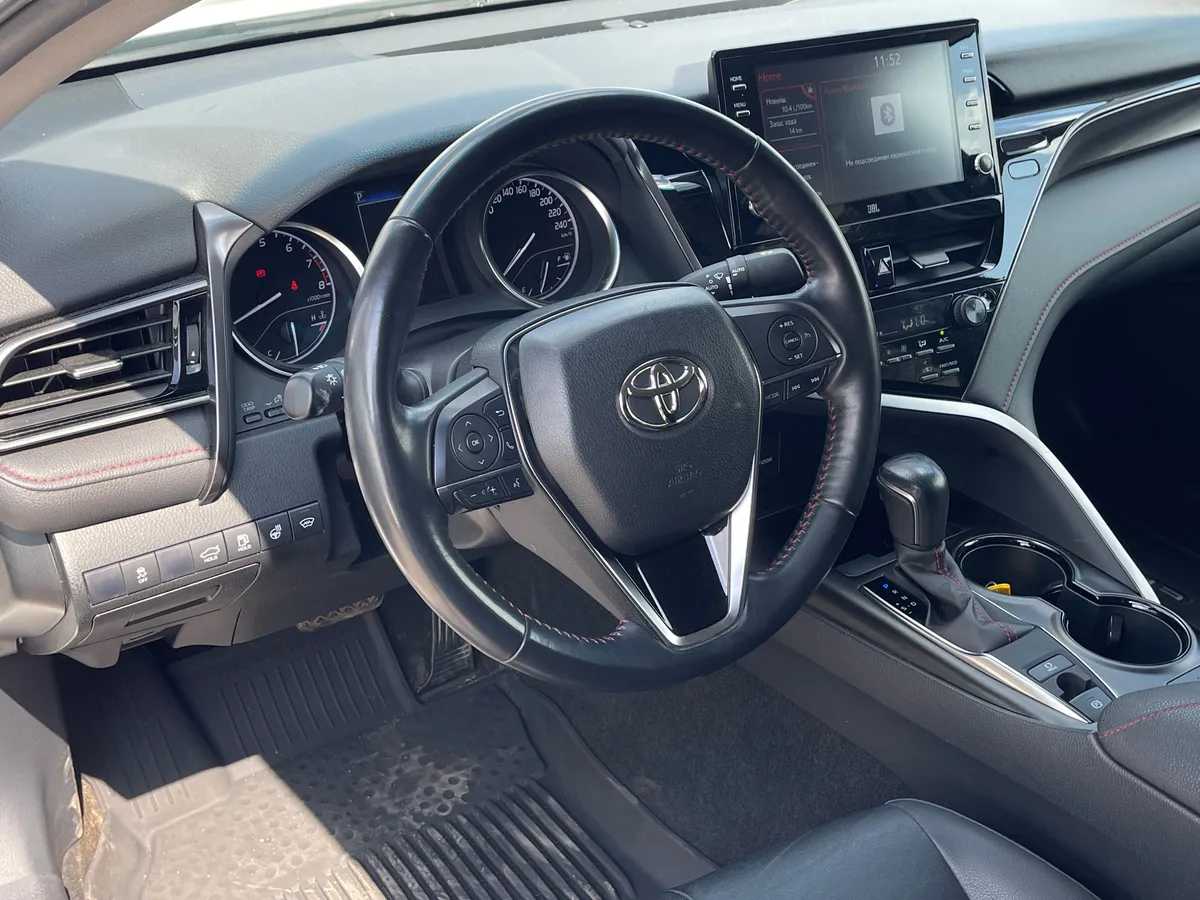 Toyota Camry 2.5 AT (200 л.с.)