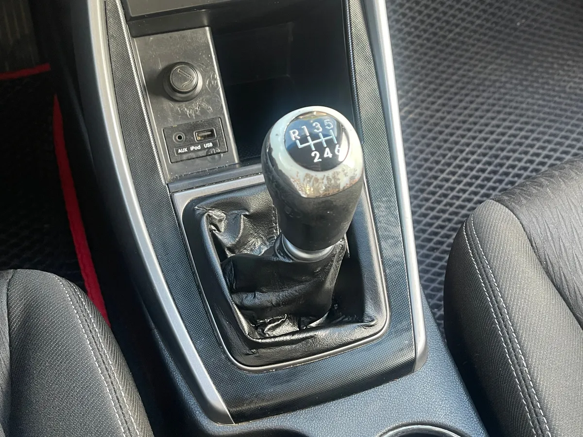 Hyundai Elantra 1.6 MT (132 л.с.), 2012 — фото 10