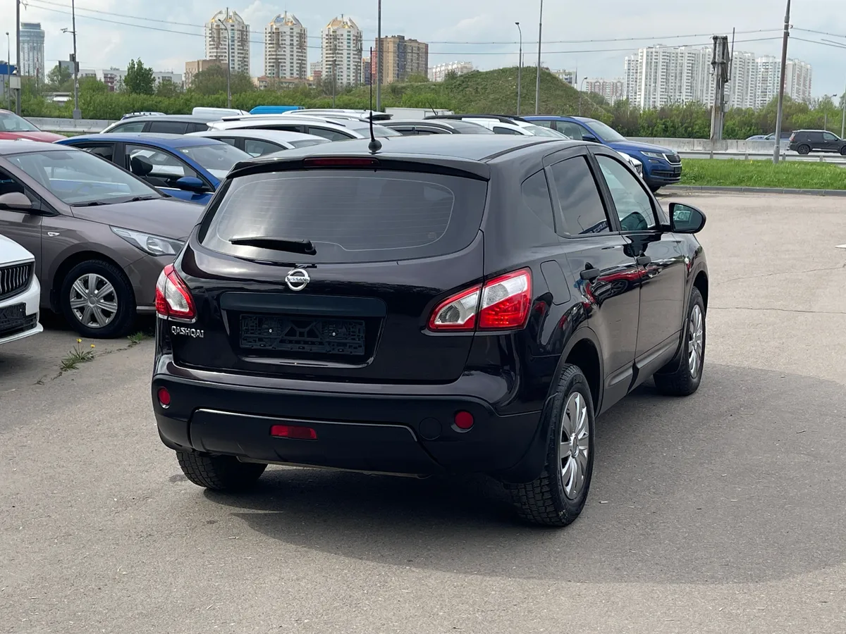 Nissan Qashqai 1.6 CVT FWD (117 л.с.)