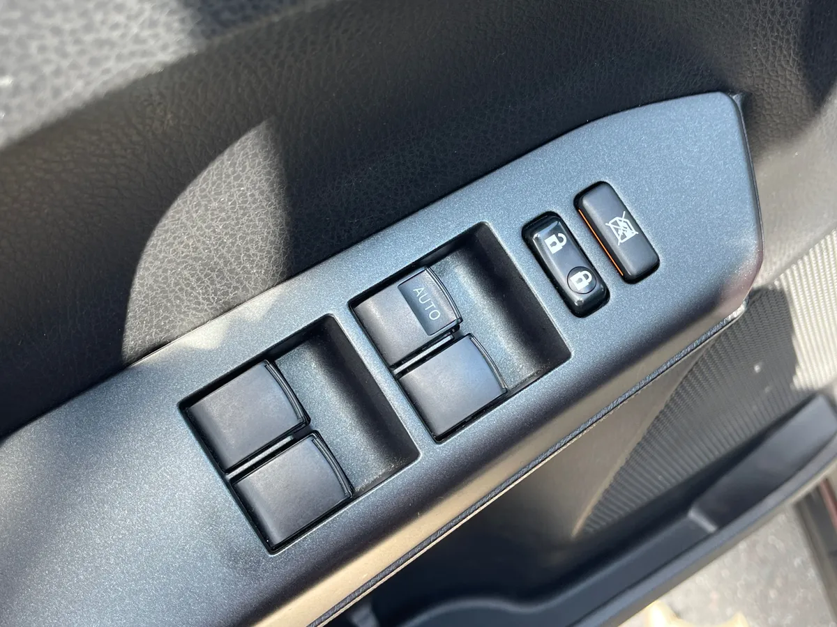 Toyota RAV4 2.0 CVT 4WD (146 л.с.), 2017 — фото 11