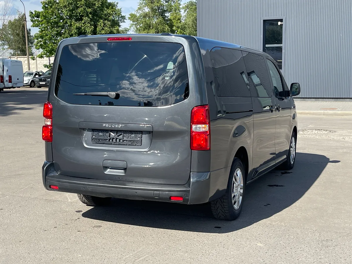Peugeot Traveller 2.0 HDi AT LWB (7 мест) (150 л.с.)