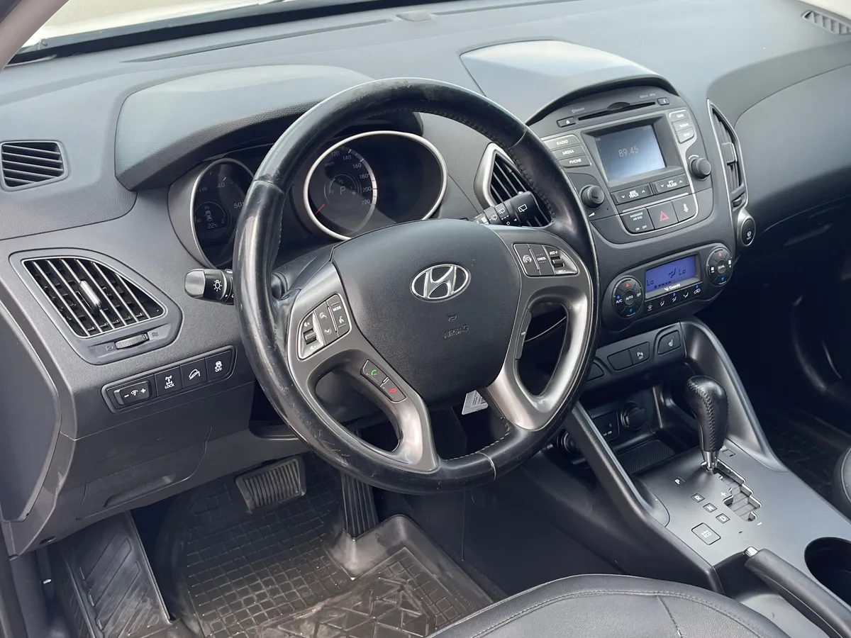 Hyundai ix35 2.0 CRDi AT 4WD (136 л.с.)