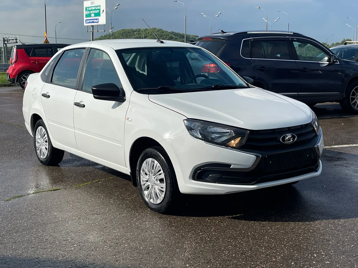 картинка ВАЗ (Lada) Granta 1.6 MT (90 л.с.) от galaxy-auto