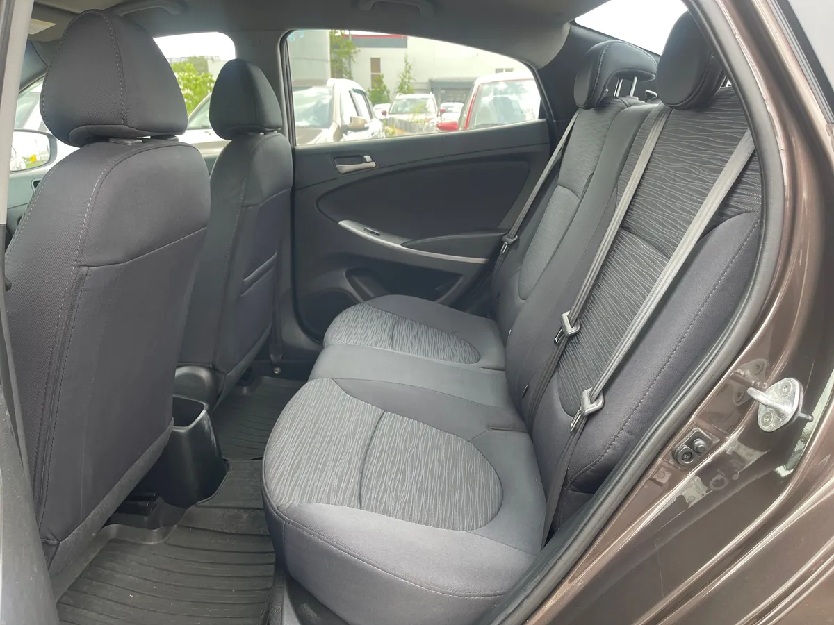 Hyundai Solaris 1.6 AT (123 л.с.), 2016 — фото 11
