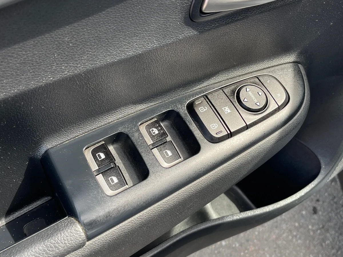 Kia Rio 1.6 AT (123 л.с.)