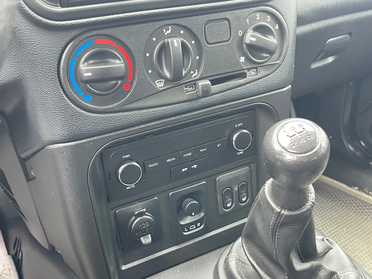 ВАЗ (Lada) Niva Travel 1.7 MT AWD (83 л.с.)