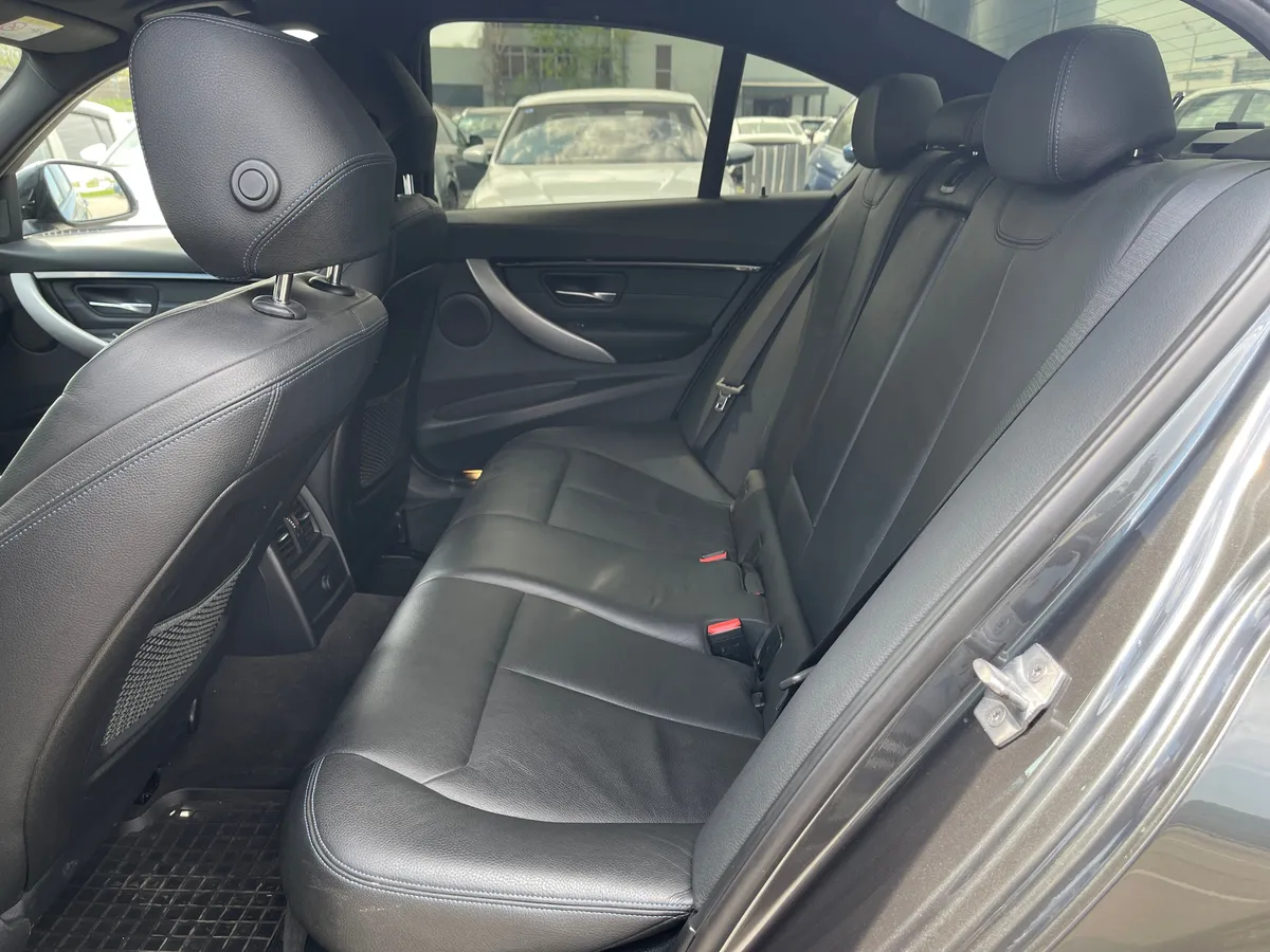 BMW 3 серии 2.0 AT 4WD (190 л.с.)