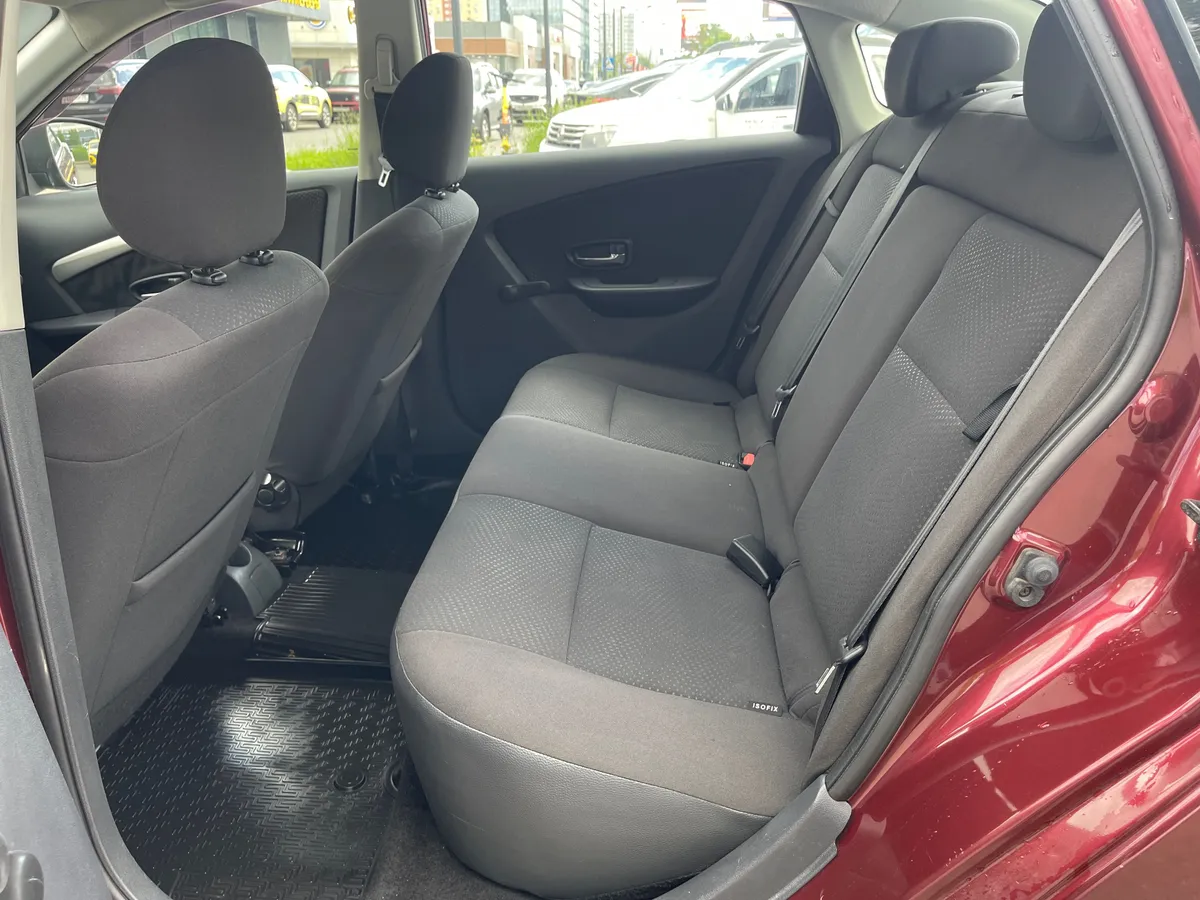 Nissan Almera 1.6 AT (102 л.с.)