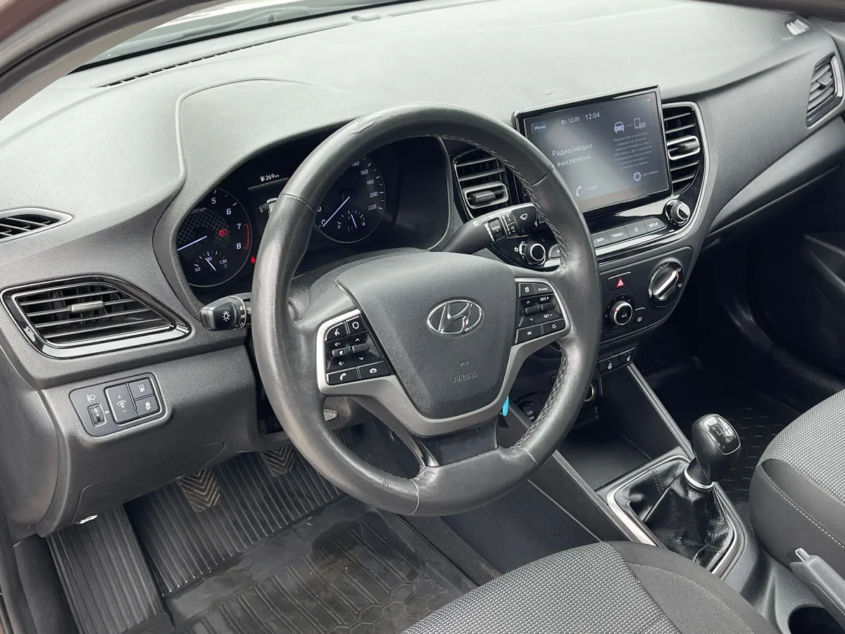 Hyundai Solaris 1.6 AT (123 л.с.)
