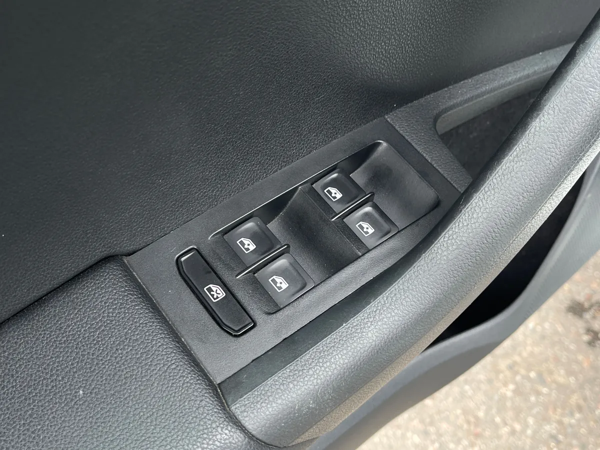 Skoda Octavia 1.8 TSI DSG (180 л.с.), 2016 — фото 11