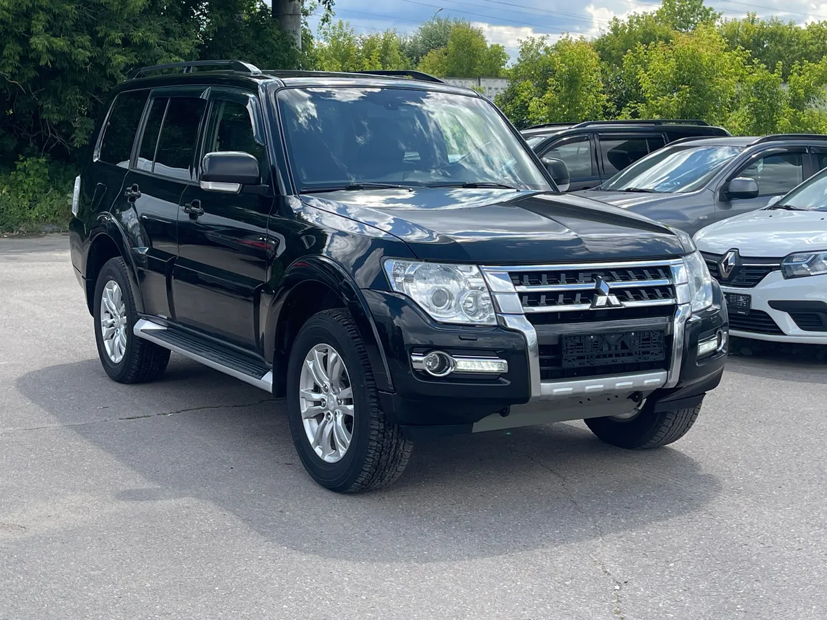 картинка Mitsubishi Pajero 3.0 AT 4WD (178 л.с.) от galaxy-auto
