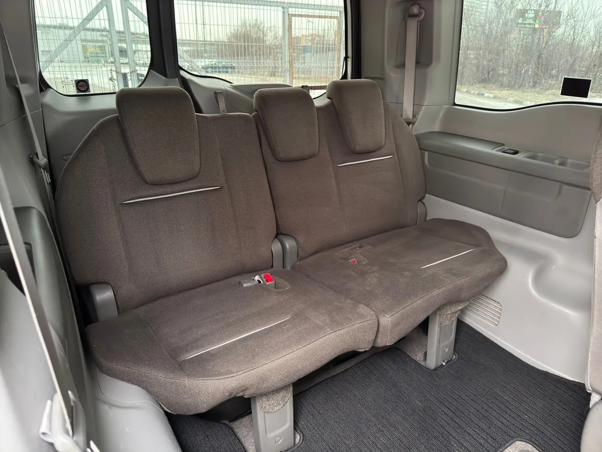 Honda Stepwgn 1.5 AT 4WD (150 л.с.)
