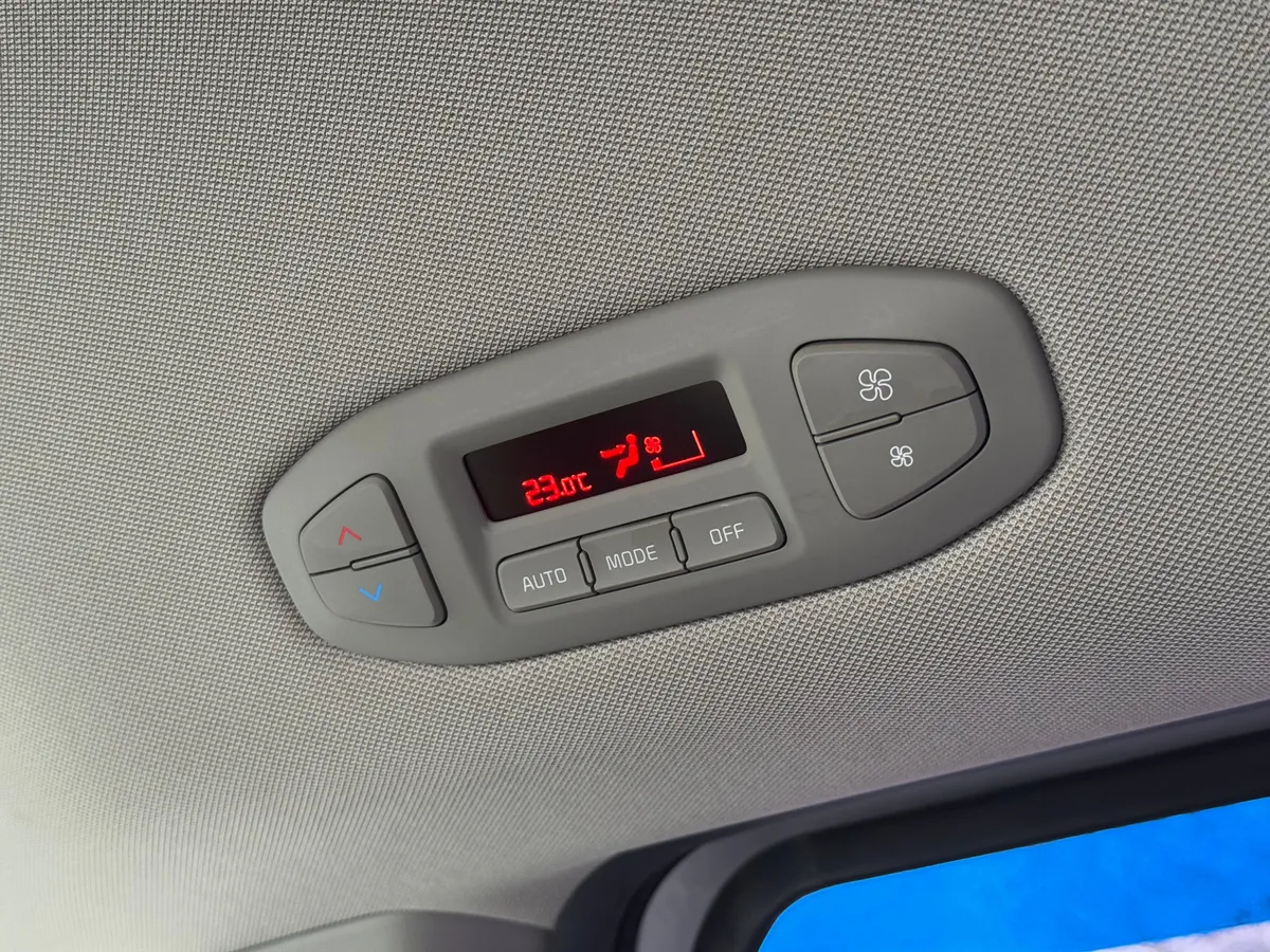 Kia Carnival 2.2 CRDi AT (200 л.с.)