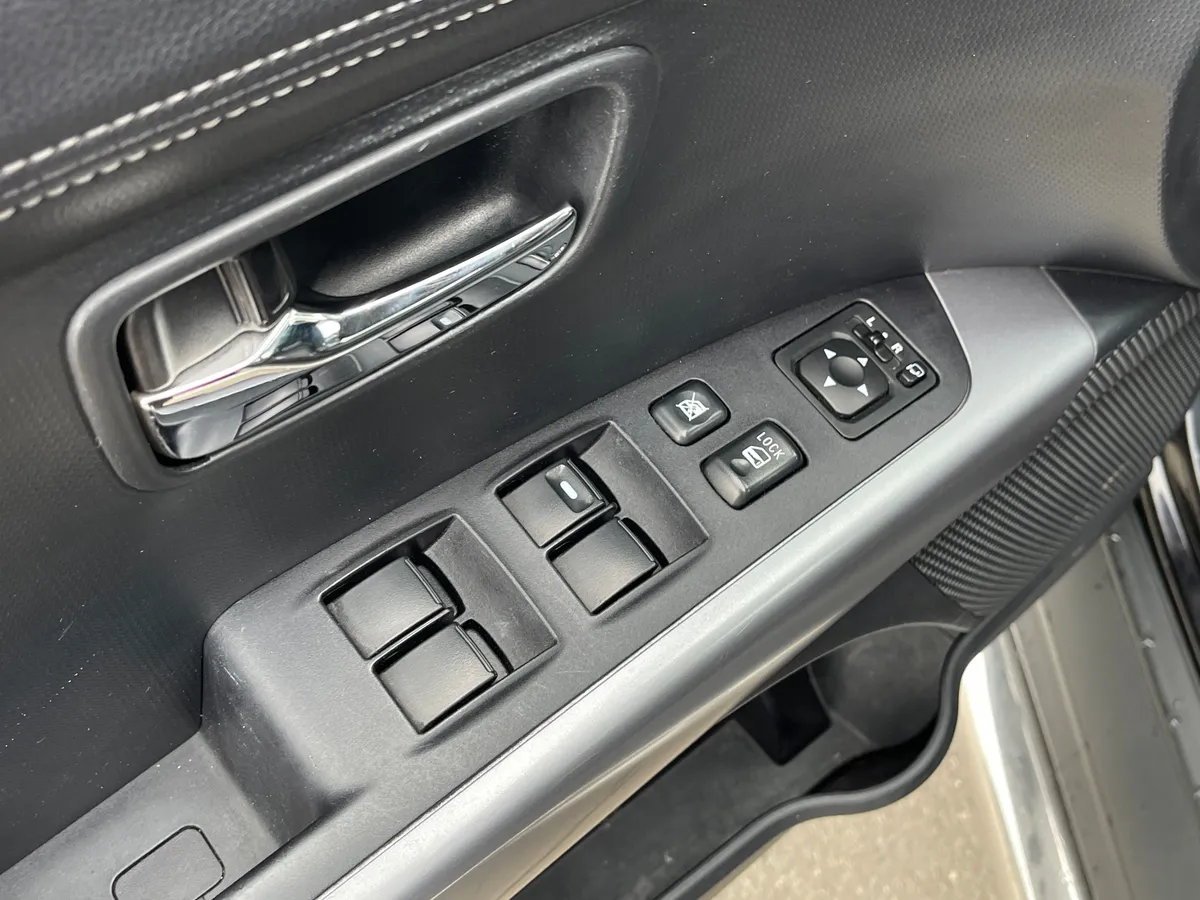 Mitsubishi Outlander 2.4 CVT (170 л.с.)