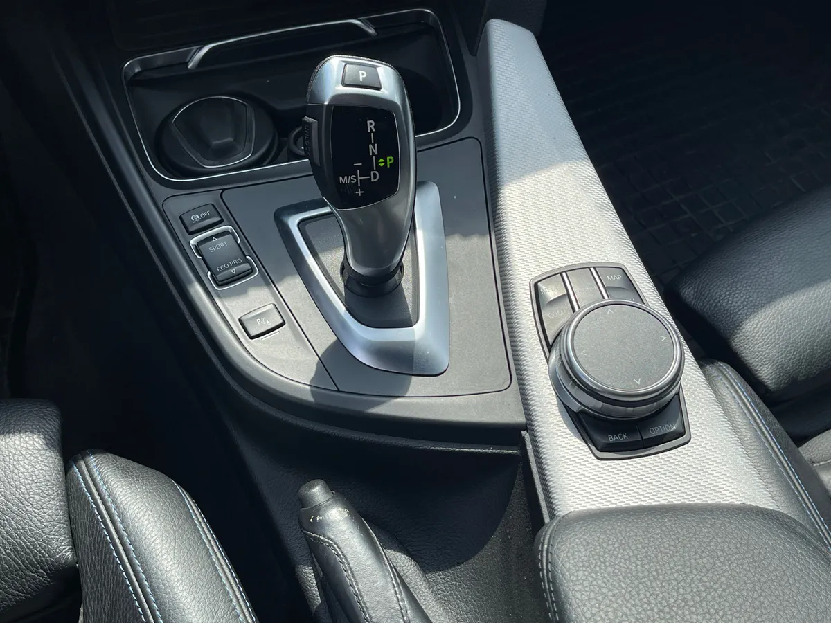 BMW 3 серии 2.0 AT 4WD (190 л.с.)