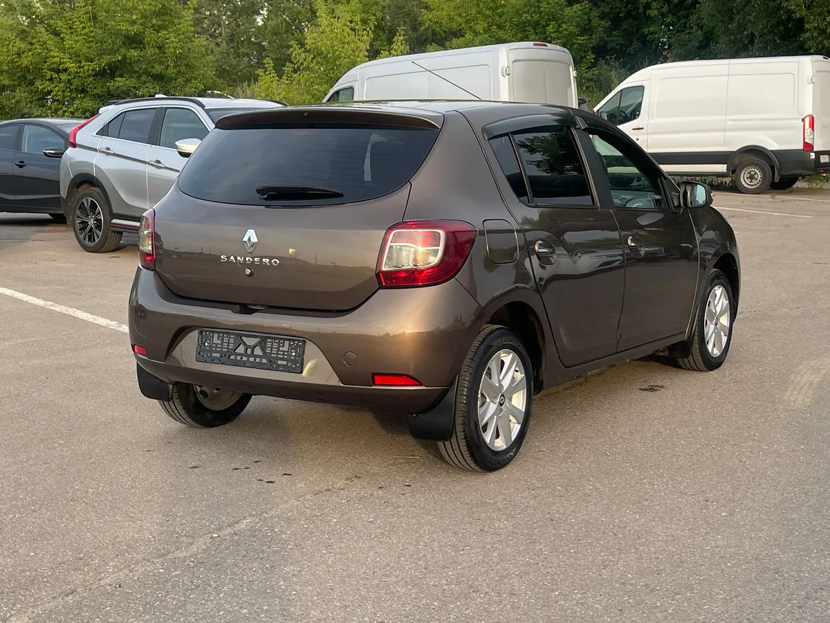 Renault Sandero 1.6 MT (82 л.с.), 2020 — фото 4