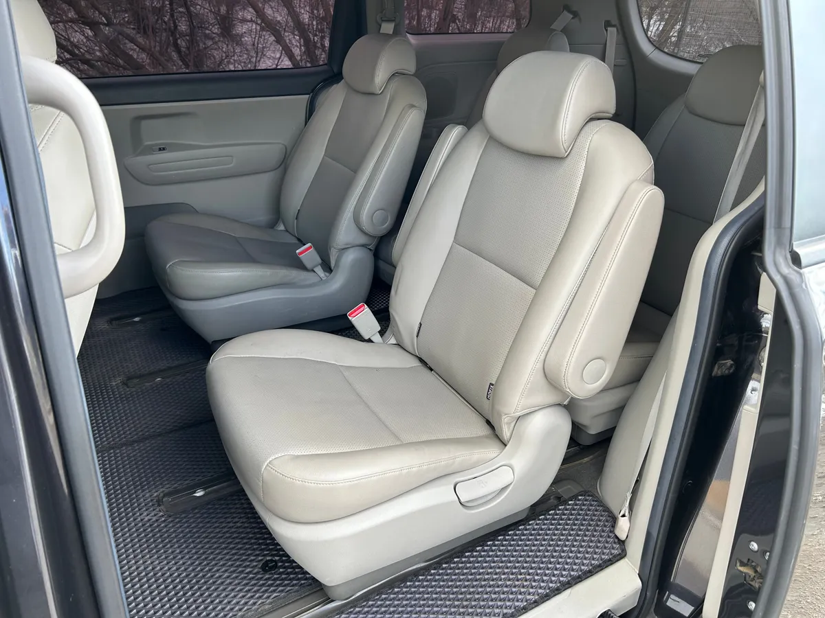 Kia Carnival 2.2 CRDi AT (200 л.с.)