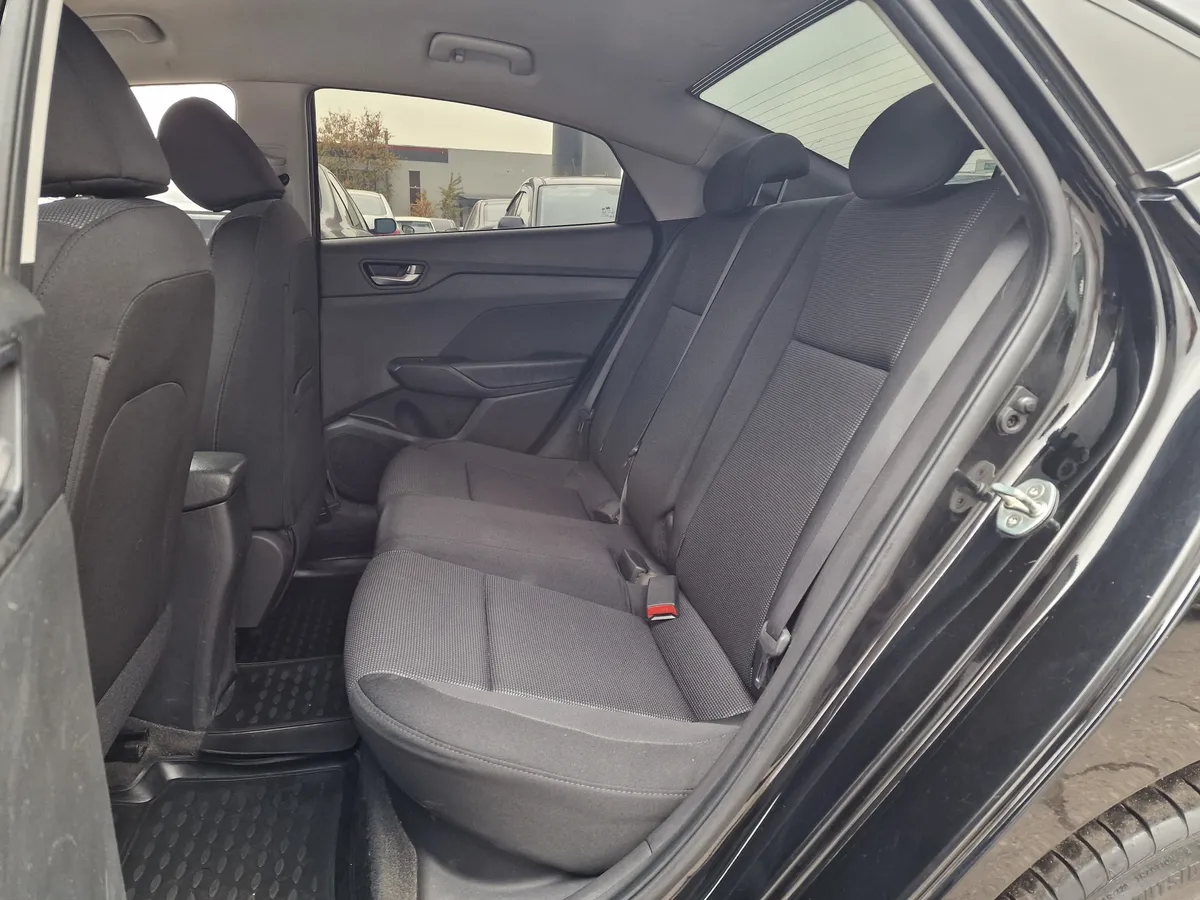 Hyundai Solaris 1.4 AT (100 л.с.)