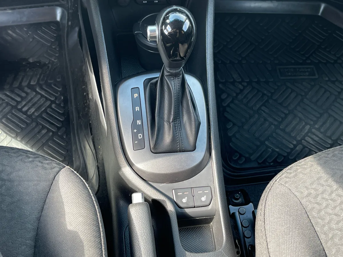 Kia Rio 1.6 AT (123 л.с.)
