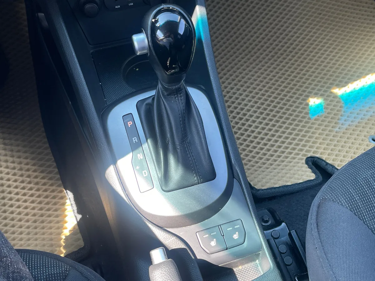 Kia Rio 1.6 AT (123 л.с.), 2015 — фото 9