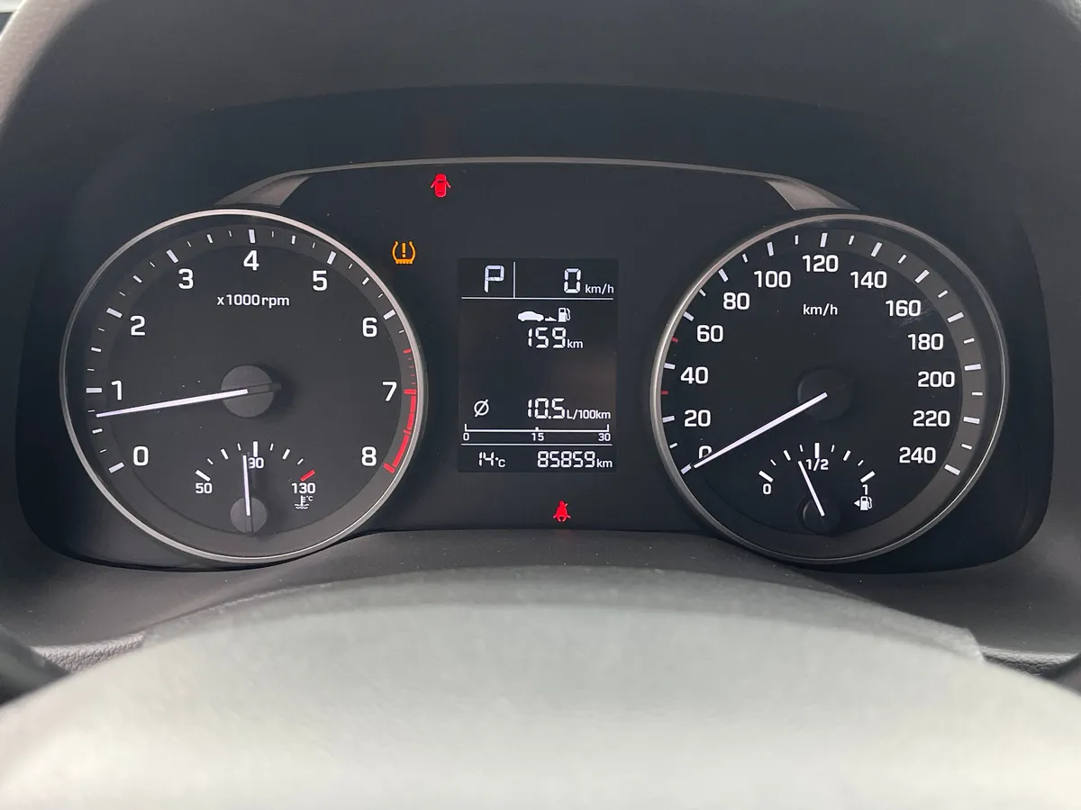 Hyundai Elantra 2.0 AT (150 л.с.)
