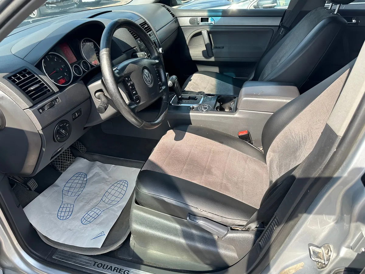 Volkswagen Touareg 3.0 TDI AT (240 л.с.)