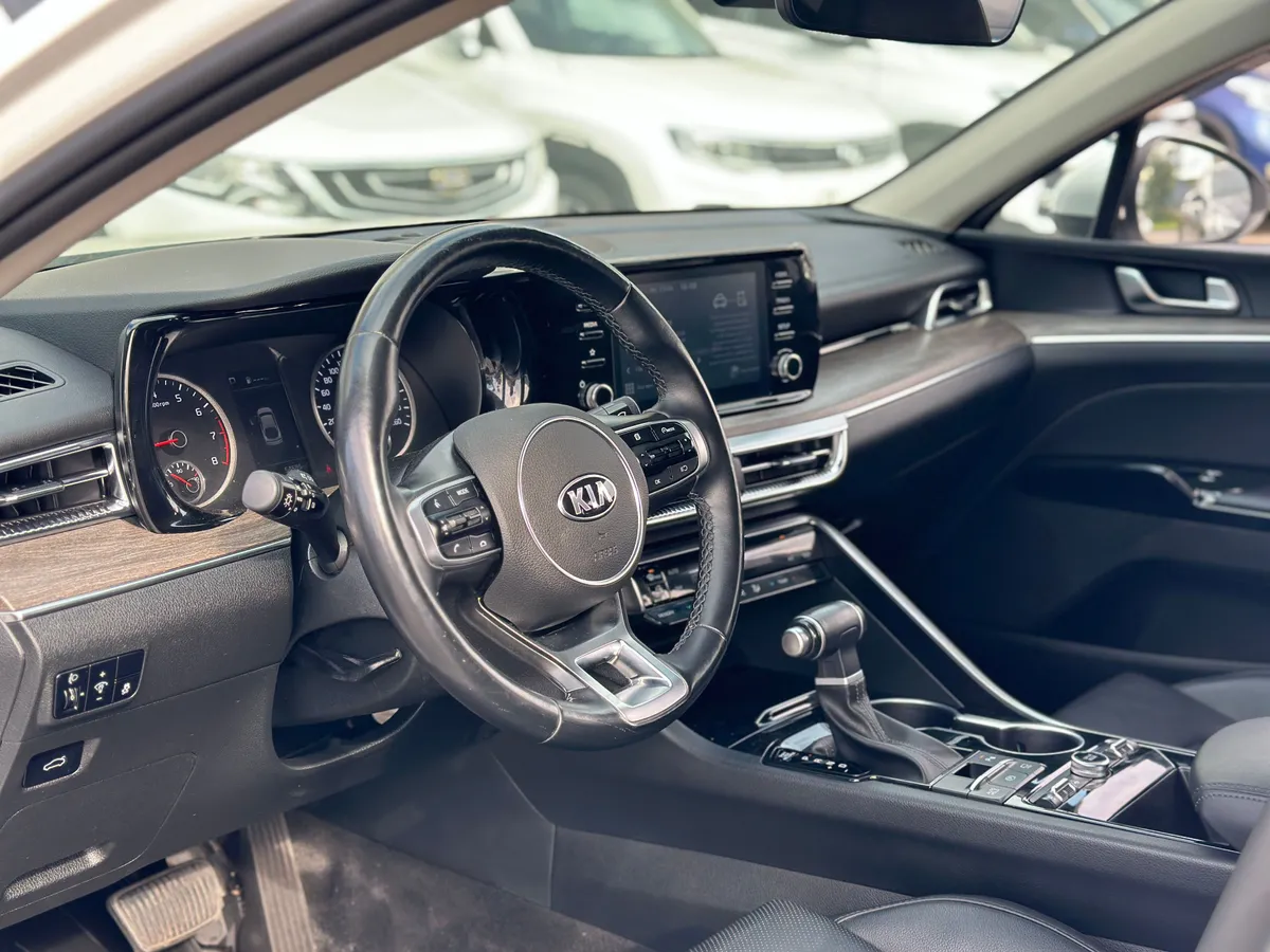 Kia K5 2.5 AT (194 л.с.)