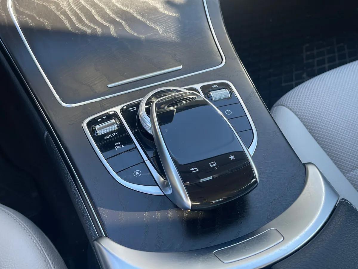 Mercedes-Benz C-Класс C 180 7G-Tronic Plus (156 л.с.)