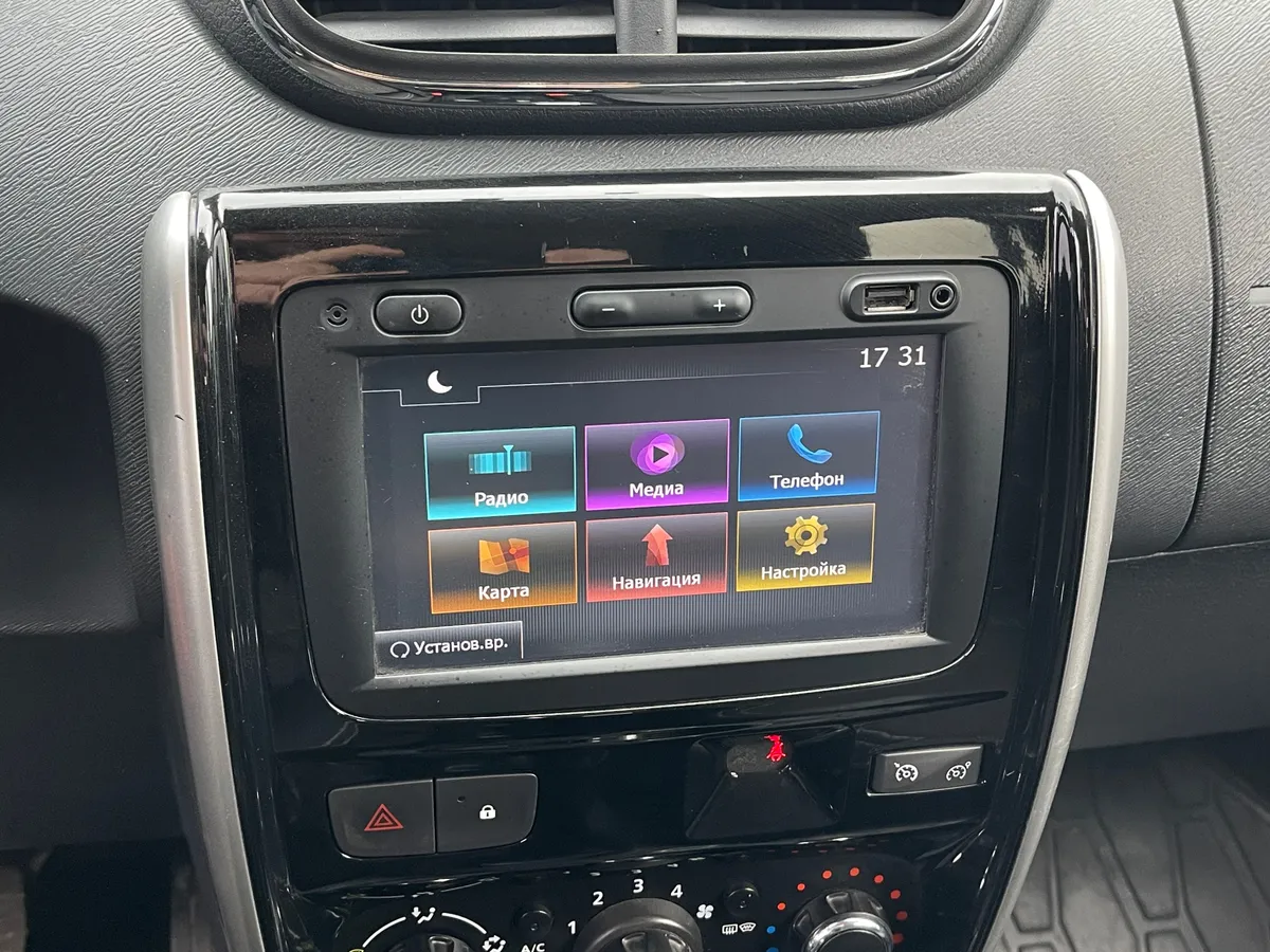 Nissan Terrano 2.0 AT 4WD (143 л.с.)