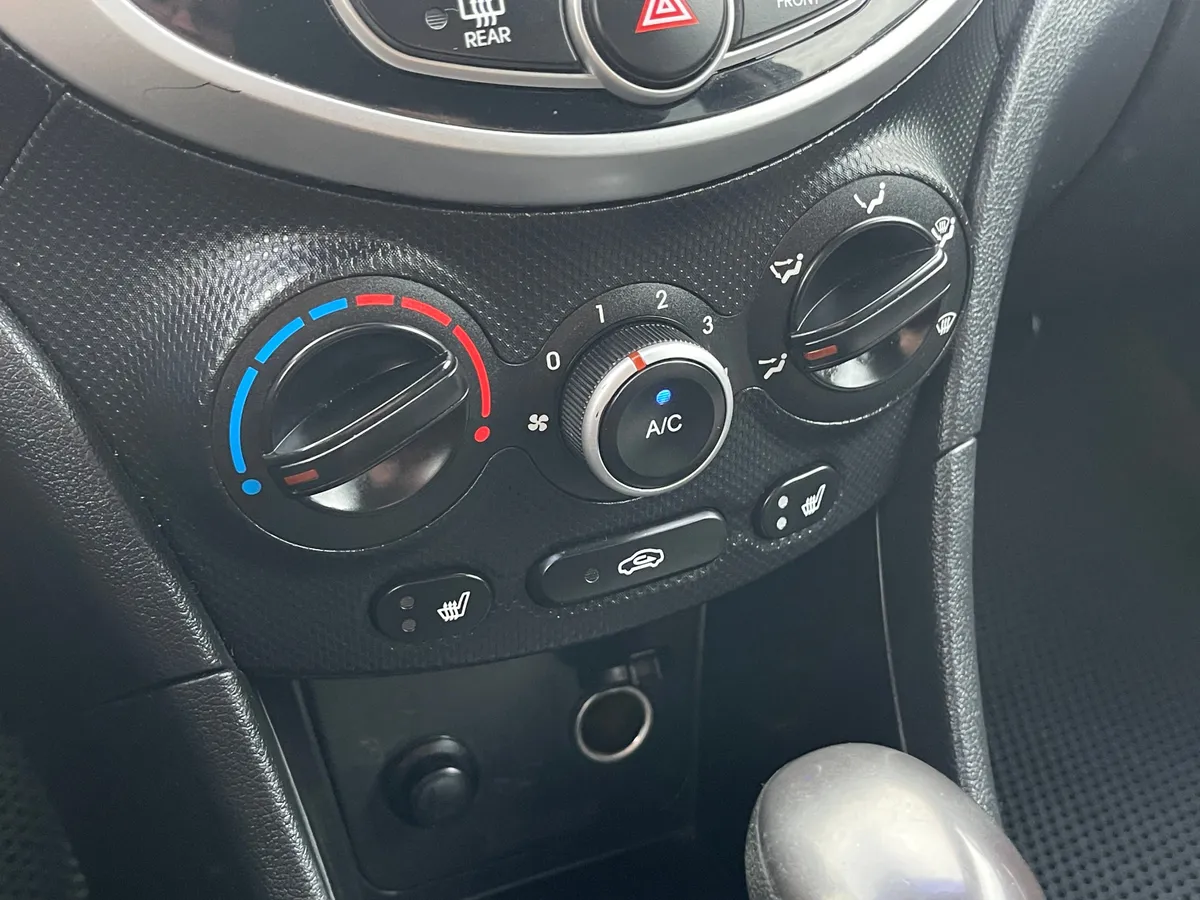 Hyundai Solaris 1.6 AT (123 л.с.), 2014 — фото 9