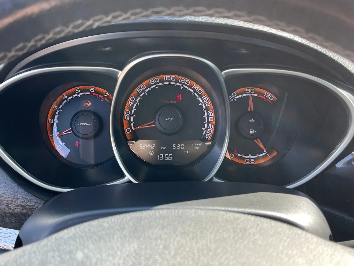 ВАЗ (Lada) Vesta 1.6 CVT (113 л.с.)