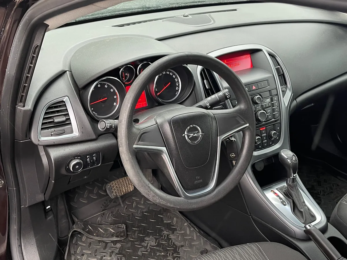 Opel Astra 1.6 AT (115 л.с.)