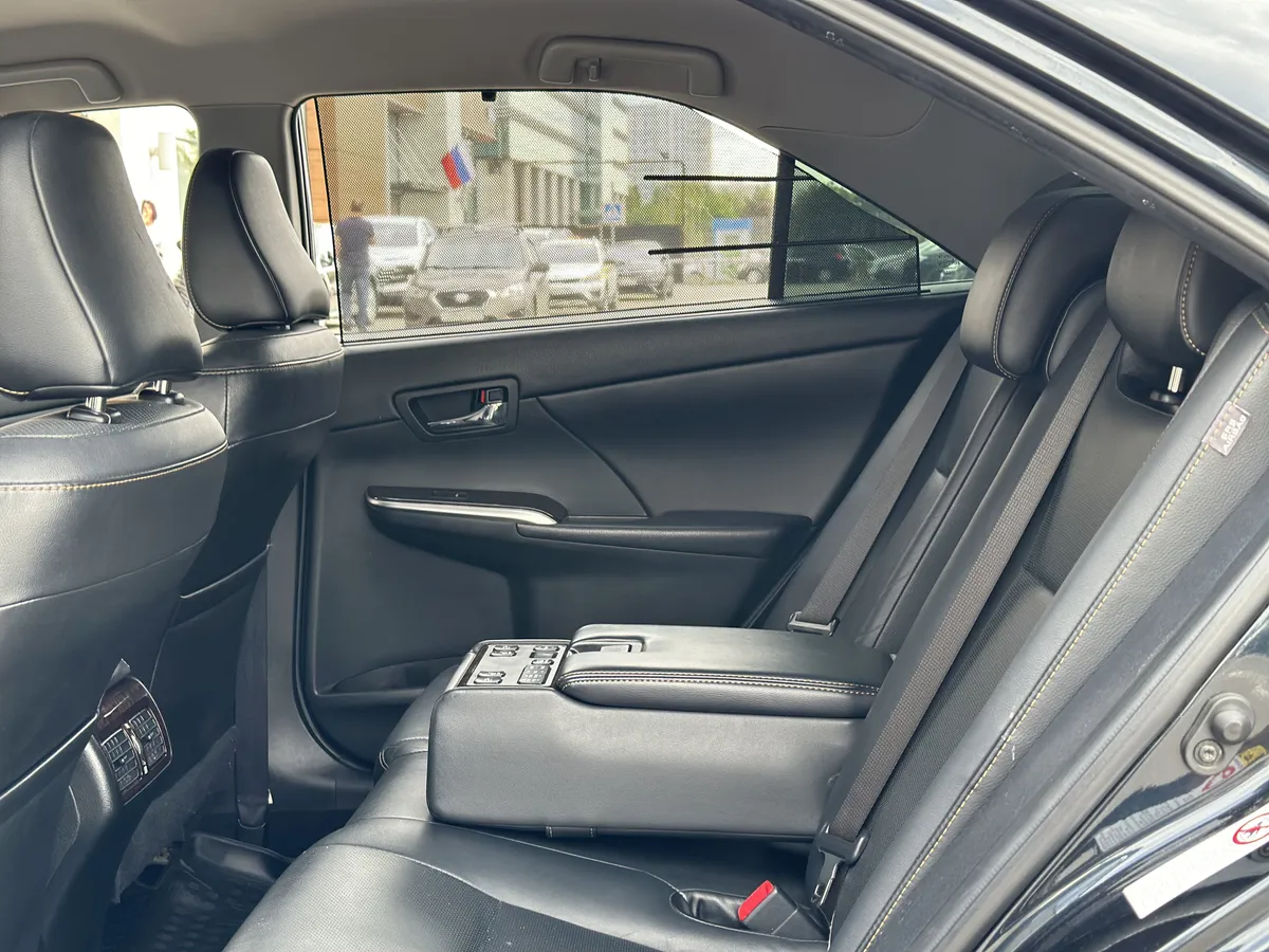 Toyota Camry 3.5 AT (249 л.с.)